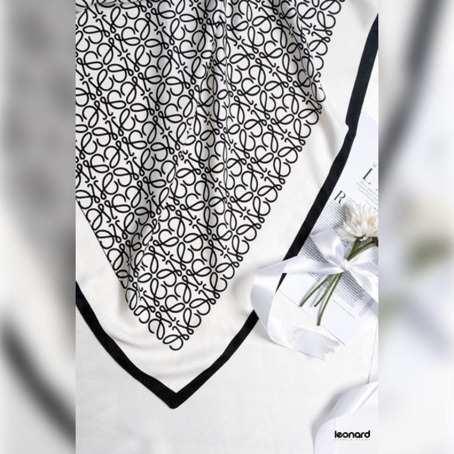.روسری مینی اسکارف ابریشم توییل 2391 سرمه‌ای - سفید