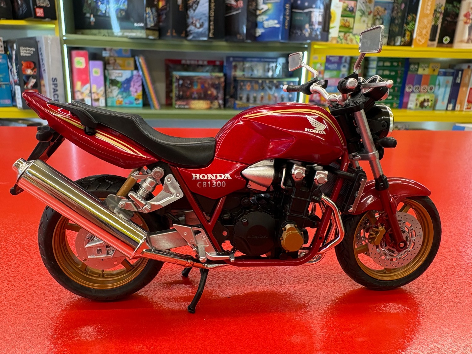 موتور طرح هوندا مدل CB1300